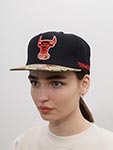 Бейсболка MITCHELL NESS арт. HHSS1101-CBUYYPPPBLCK Chicago Bulls NBA (черный)